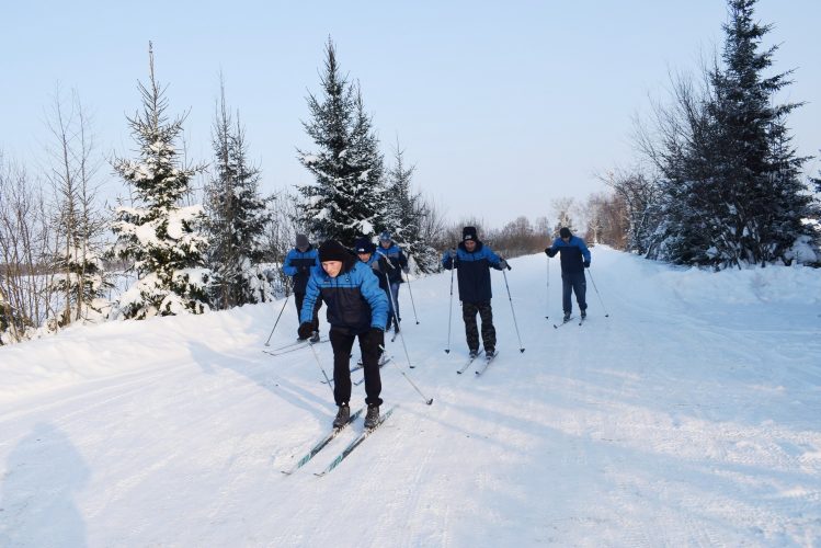 Лыжные соревнования среди жителей учреждения.