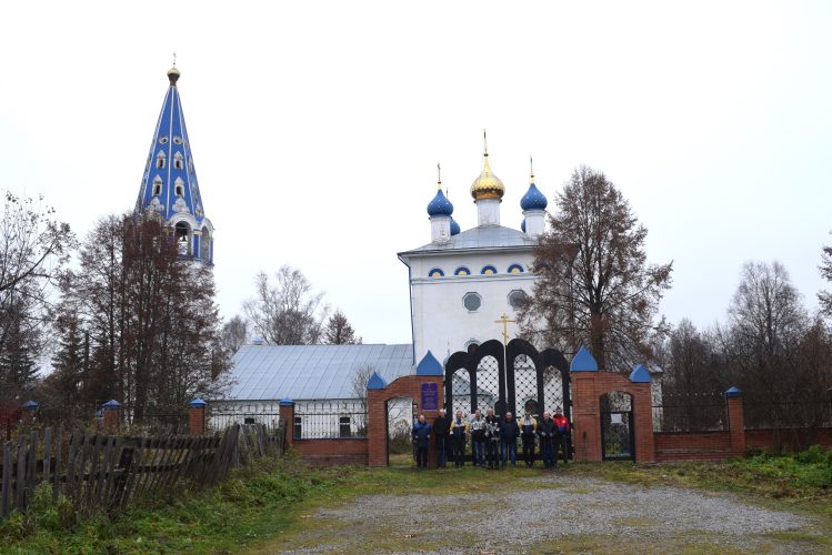 Пешая экскурсия в Свято-Введенский храм.